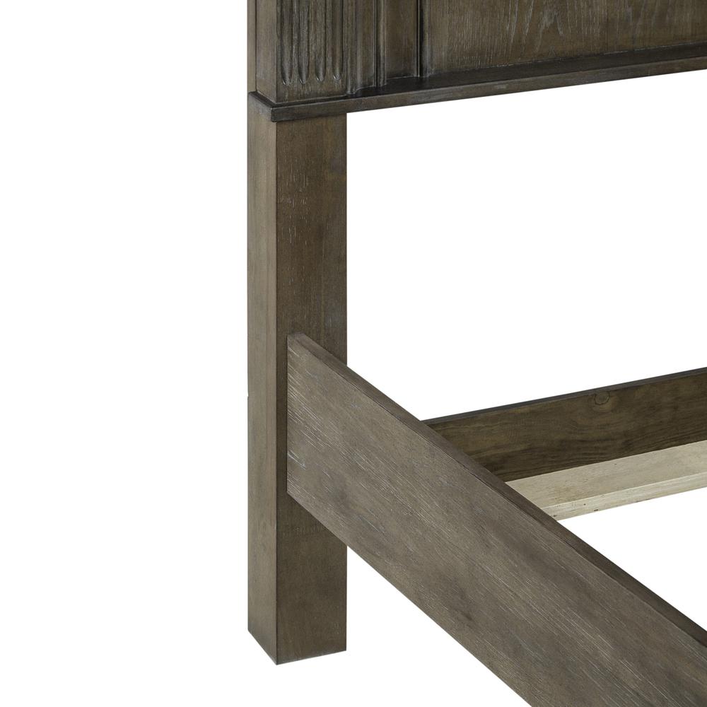 Carlisle Court King Panel Bed - Chestnut with Gray Dusty Wax Finish. Picture 6