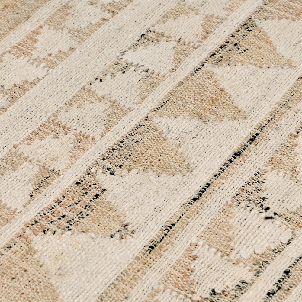 Camille Handwoven Jute Area Rug  Natural 2.6x8. Picture 2