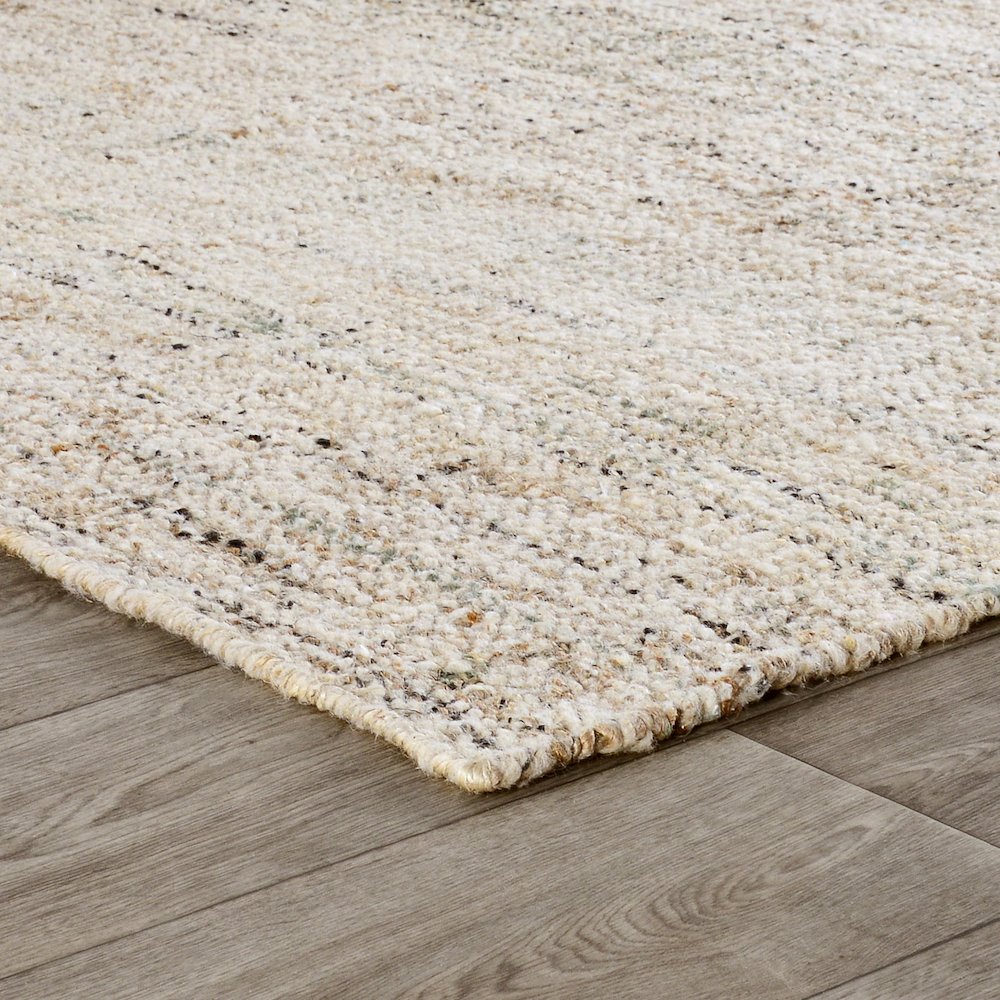 Oscoda 2.6'x8' Sustainable Handwoven Natural Accent Rug. Picture 3