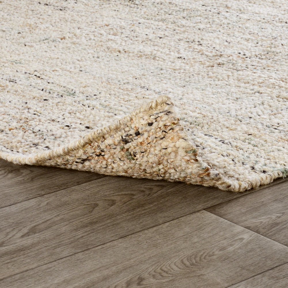 Oscoda 2.6'x8' Sustainable Handwoven Natural Accent Rug. Picture 5