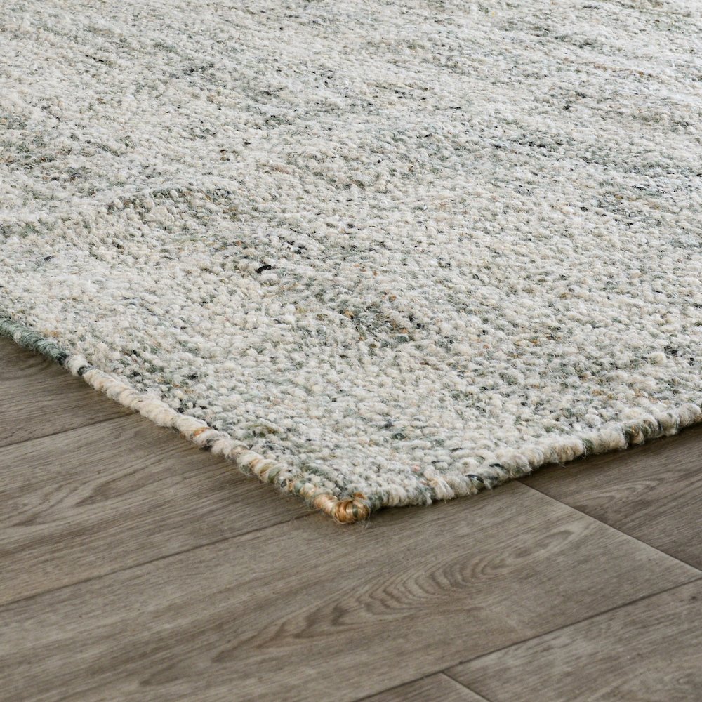 Oscoda 2.6'x8' Sustainable Handwoven Sage Green Accent Rug. Picture 3