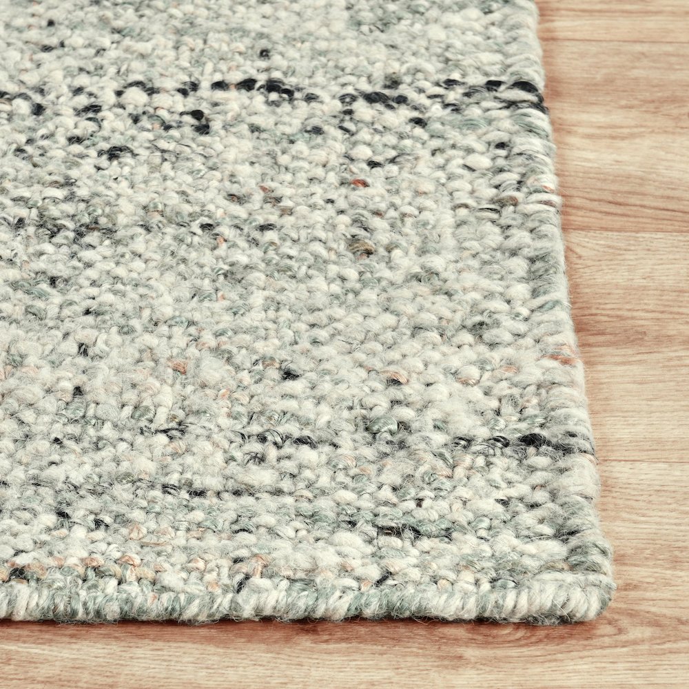 Oscoda 2.6'x8' Sustainable Handwoven Sage Green Accent Rug. Picture 4