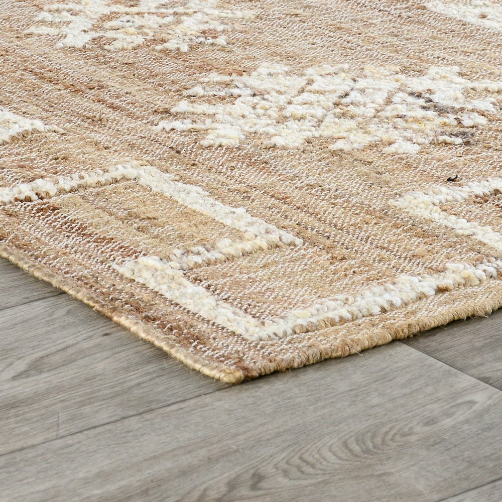 Reposa 2.6'x8' Jute Blend Handwoven Sustainable Natural Ivory Accent Rug. Picture 4