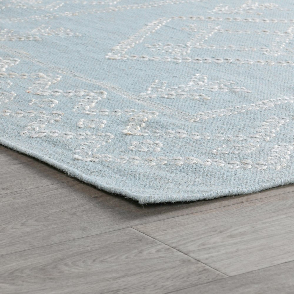Lagos Wool Blend Area Rug. Picture 2
