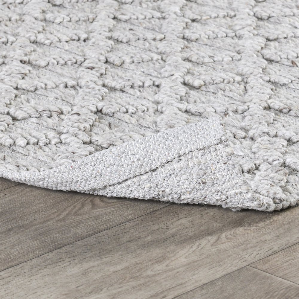 Portola 5'x8' Hand Loomed Wool Blend Fabric Accent Area Rug in Silver Gray. Picture 4