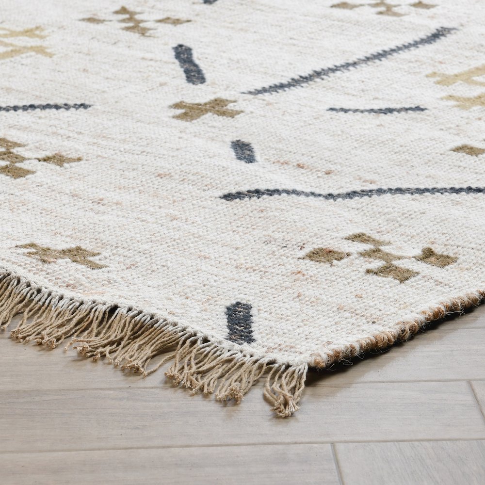 Belfast 2.6'x8' Wool Blend Handwoven Caviar Ivory Area Rug Runner. Picture 3