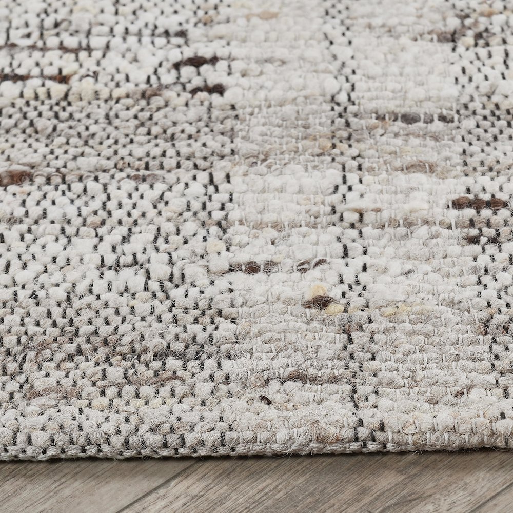 Perth Wool Blend Area Rug 6x9. Picture 1