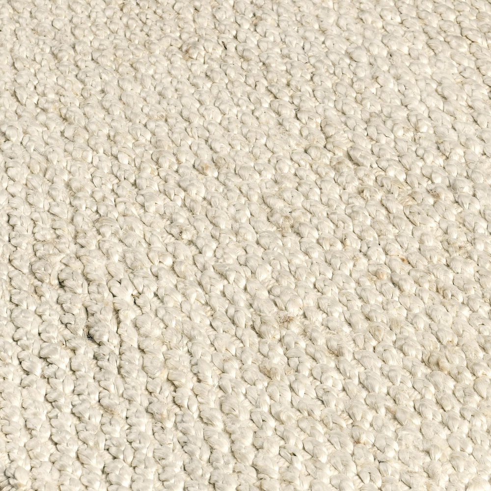 Santa Cruz 5'x8' Jute Handwoven Sustainable Ivory Accent Area Rug. Picture 2