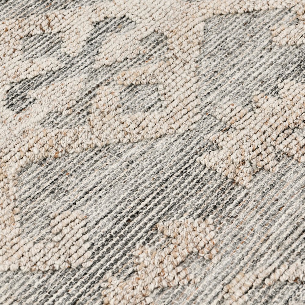 Hoeft Indoor Outdoor Handwoven Gray Multicolor Area Rug by Kosas Home. Picture 2