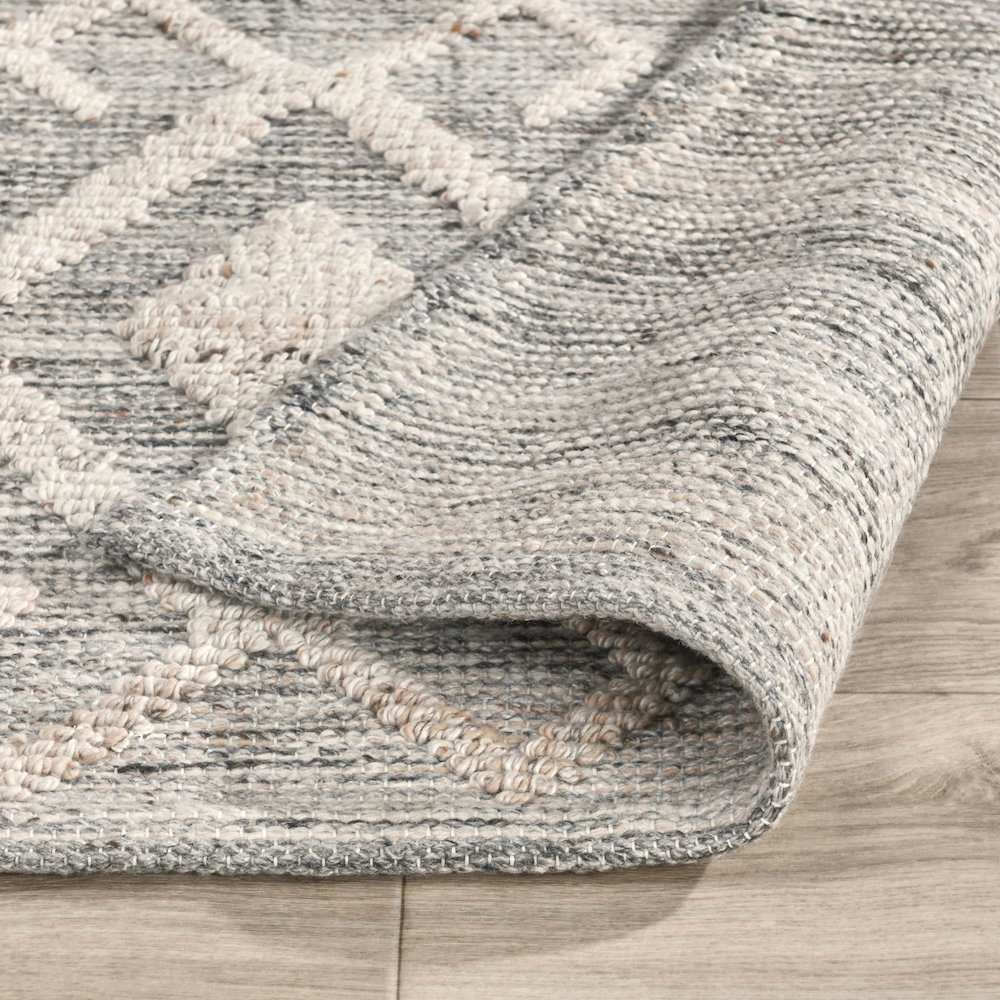 Hoeft Indoor Outdoor Handwoven Gray Multicolor Area Rug by Kosas Home. Picture 3