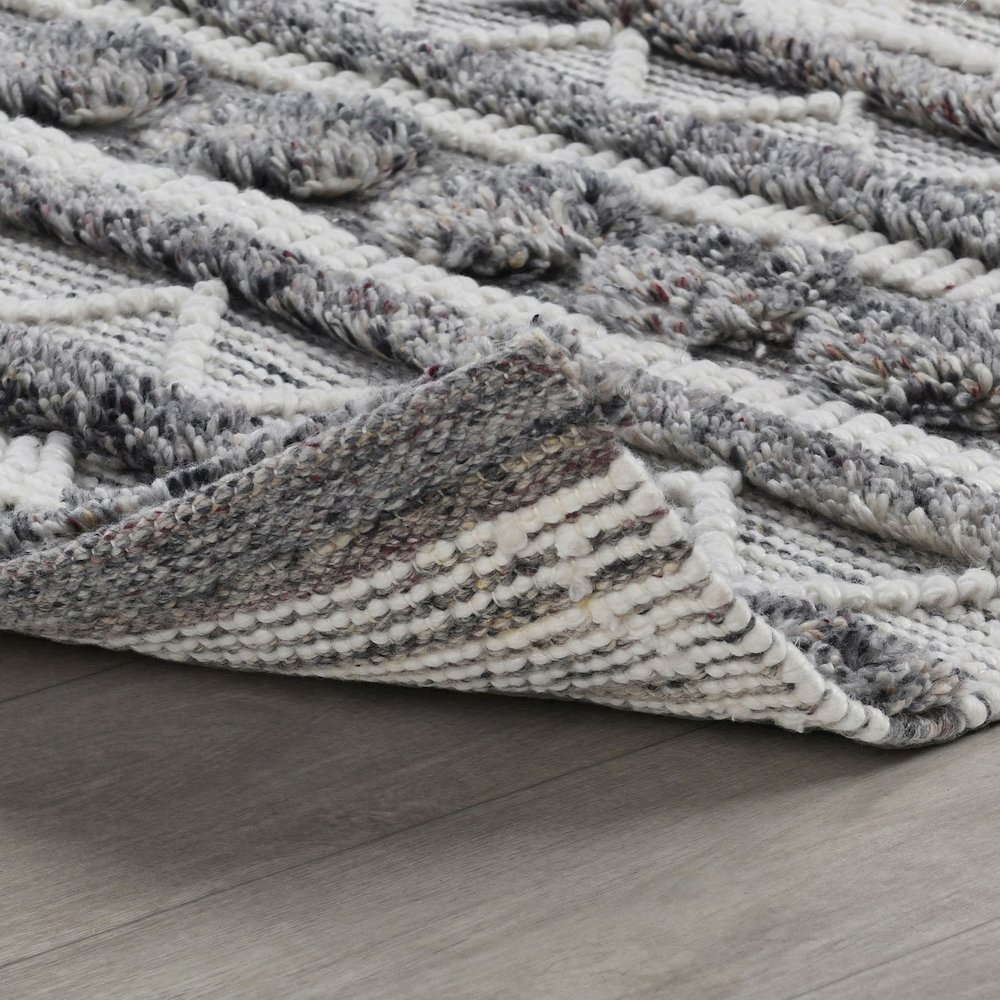Tonopah 2.6'x8' Indoor Outdoor  Sustainable Fabric Handwoven Ivory Accent Rug. Picture 2