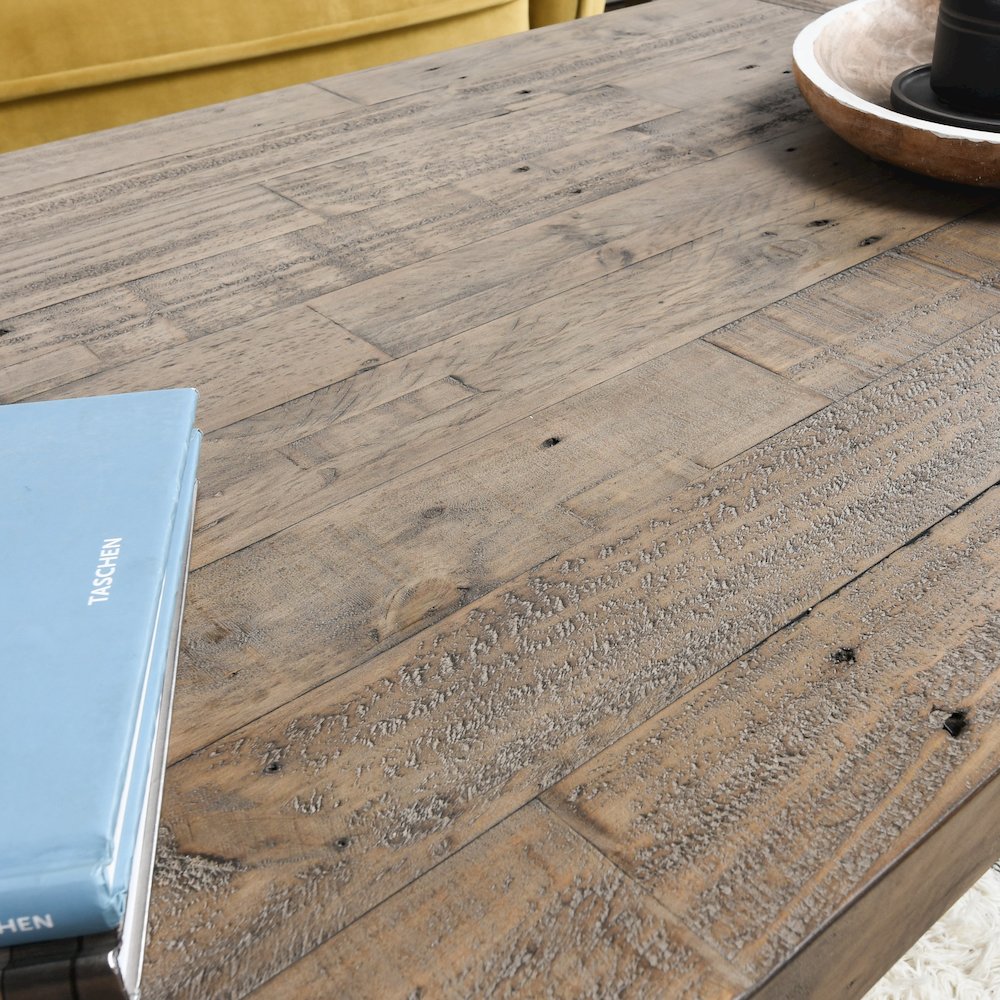 Tuscany Reclaimed Pine Coffee Table. Picture 6