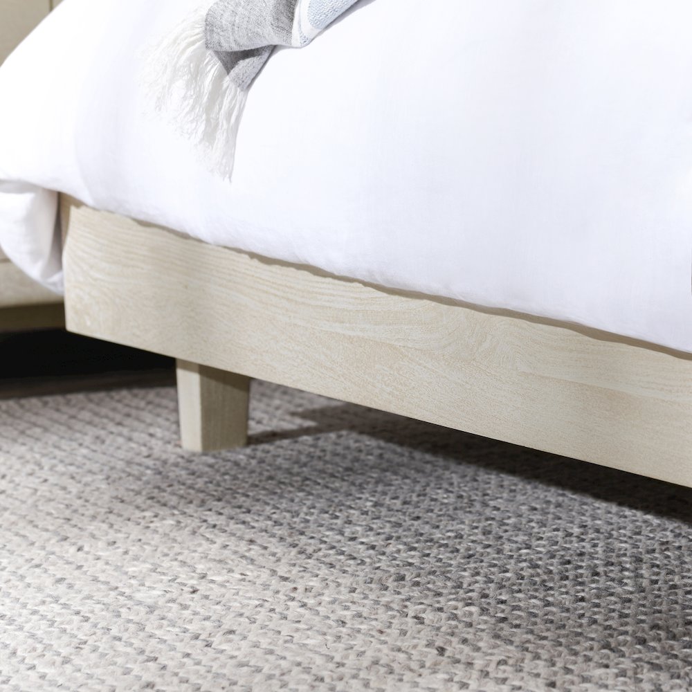 Reece Mango Wood Eastern King Bed in White. Picture 9