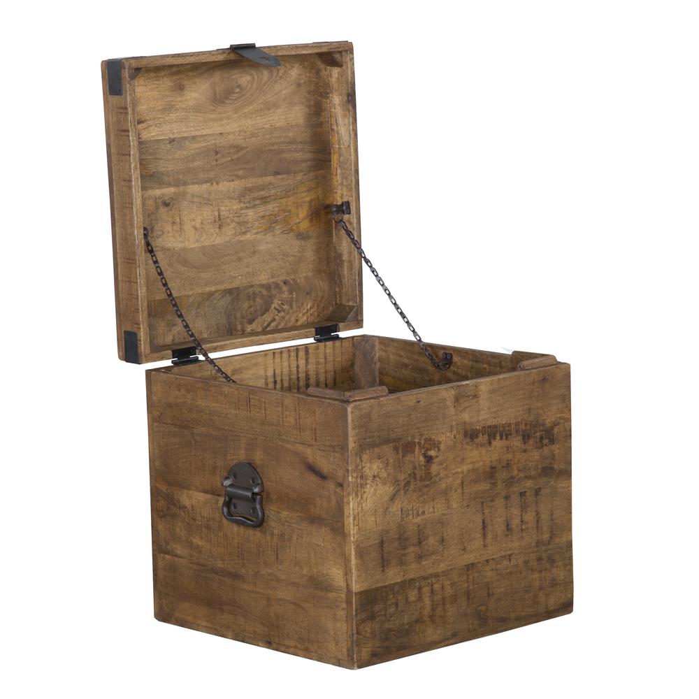 Livingston 18 inch Square Trunk. Picture 5