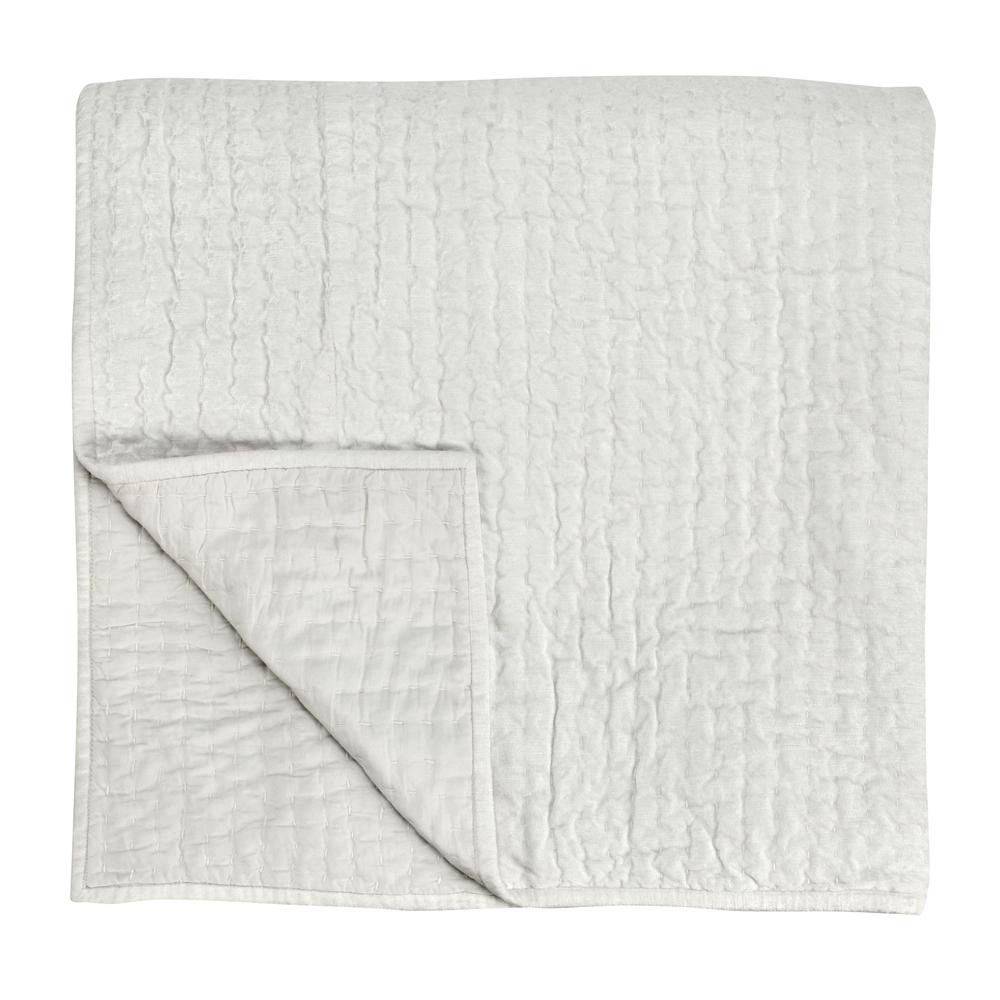 Dimitry 100% Rayon Velvet Ivory King Quilt by Kosas Home. Picture 1
