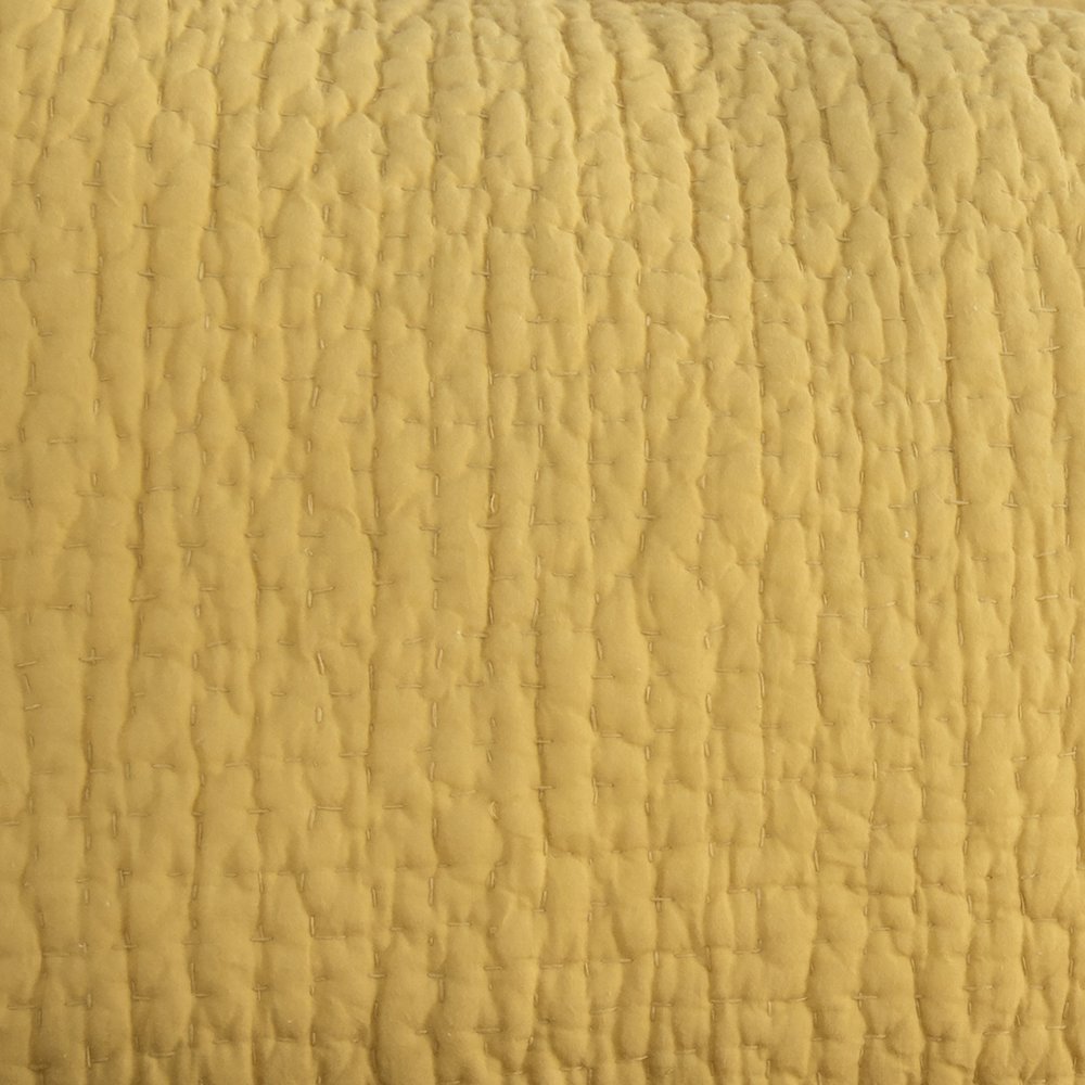 Danica Hand Stiched King Quilt. Picture 3