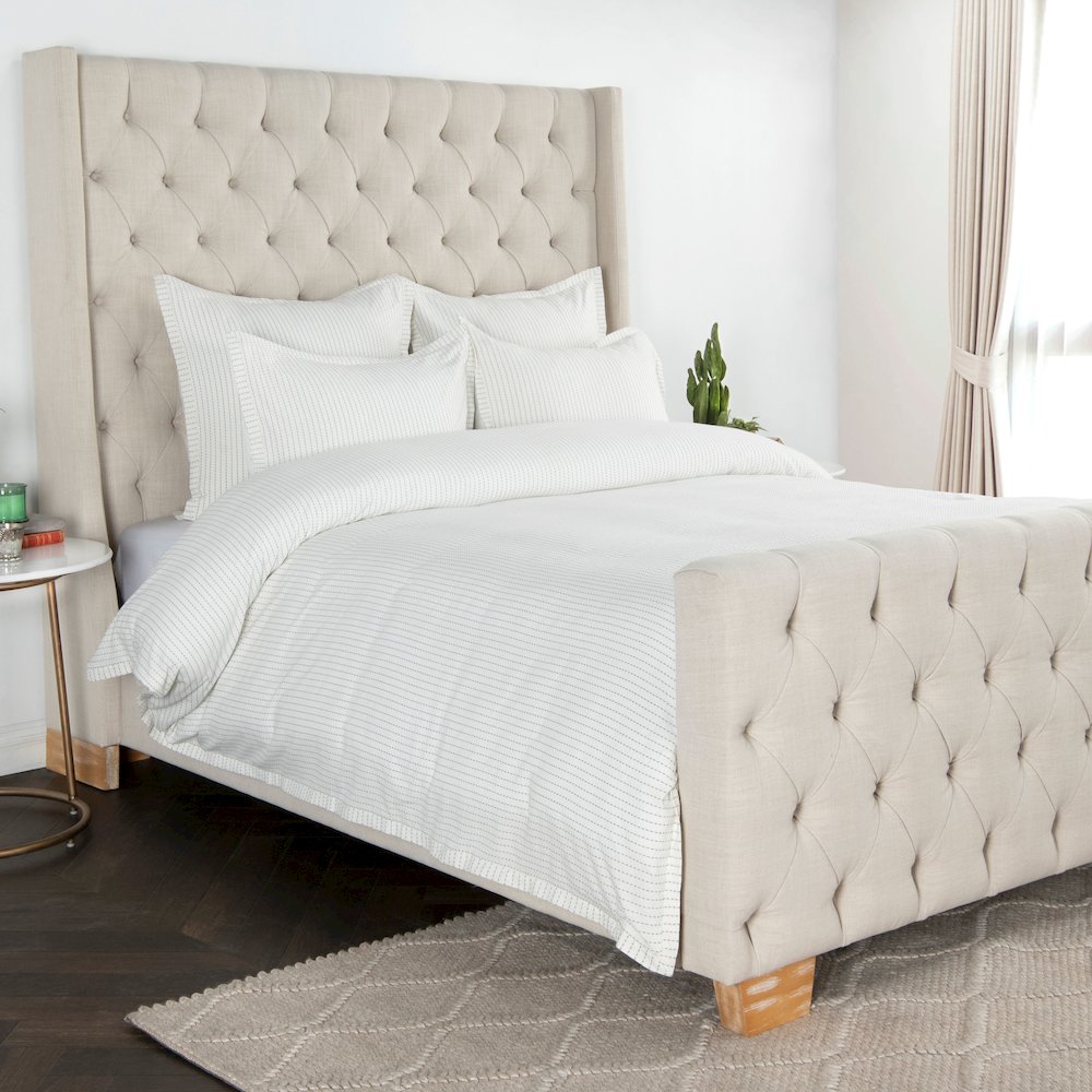 Karina 100% Cotton Ivory Queen Duvet. Picture 2