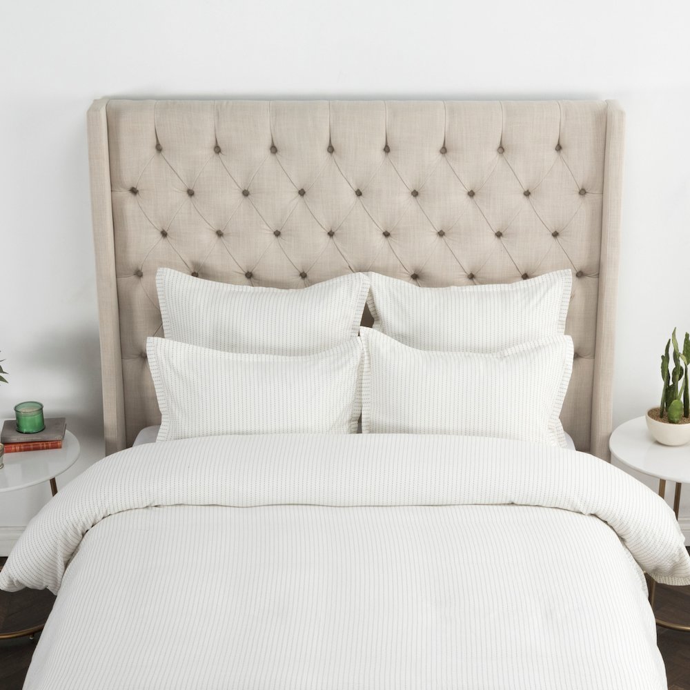 Karina 100% Cotton Ivory Queen Duvet. Picture 3