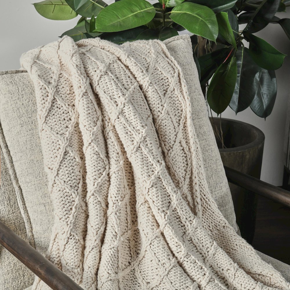 Porter 100% Cotton 50"x70" Throw Blanket, Ivory. Picture 2