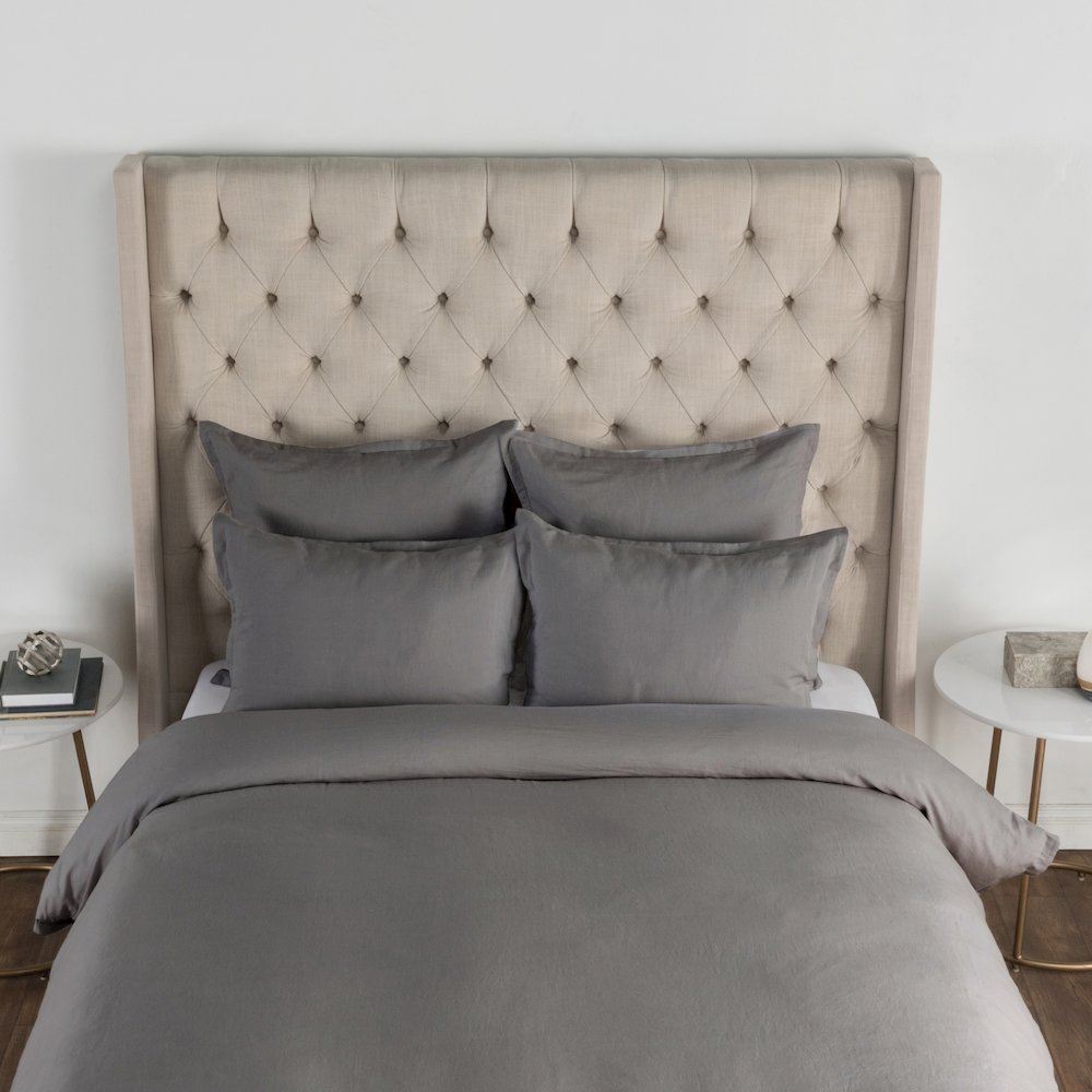 Arcadia Linen Blend Queen Duvet. Picture 1