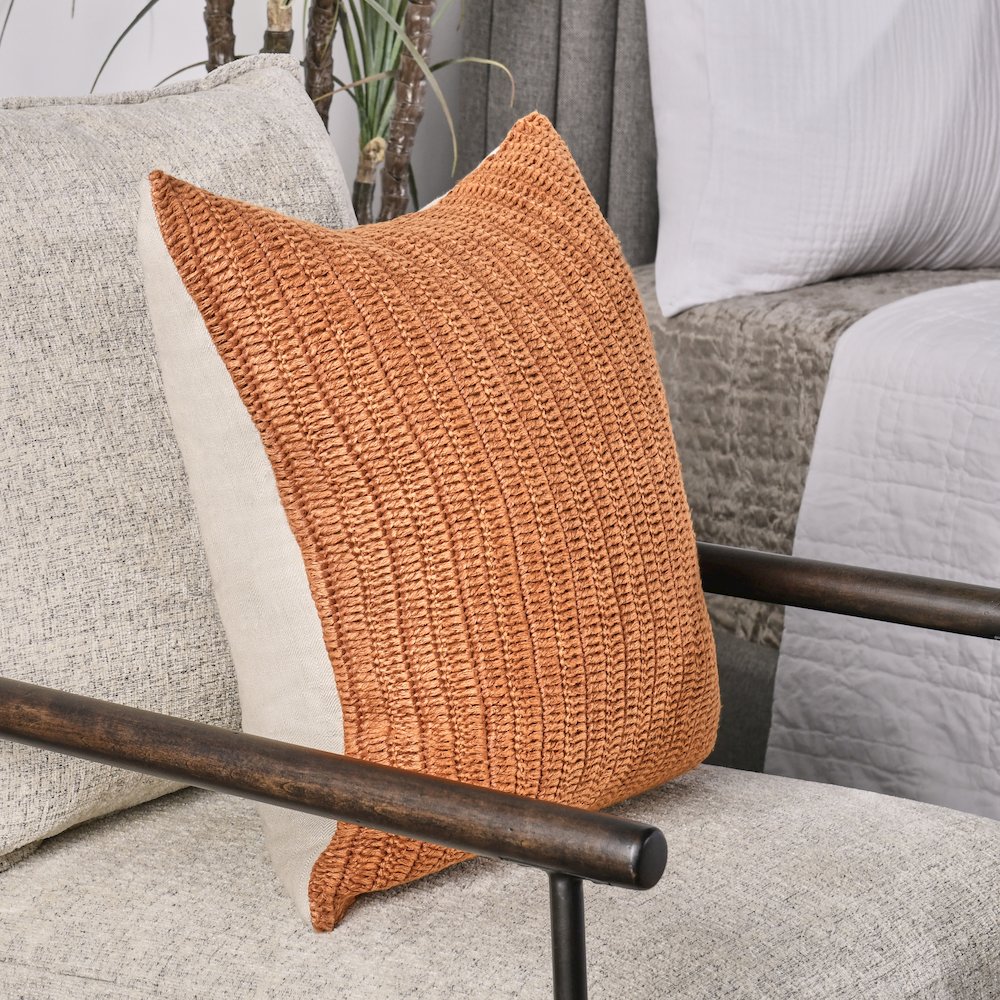 Marcie Belgian Linen Knitted Throw Pillow. Picture 3