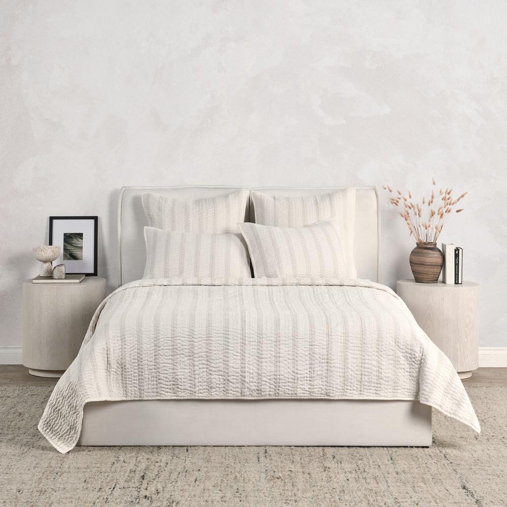 Abraham Cotton Linen Eggshell Beige Queen Quilt. Picture 6