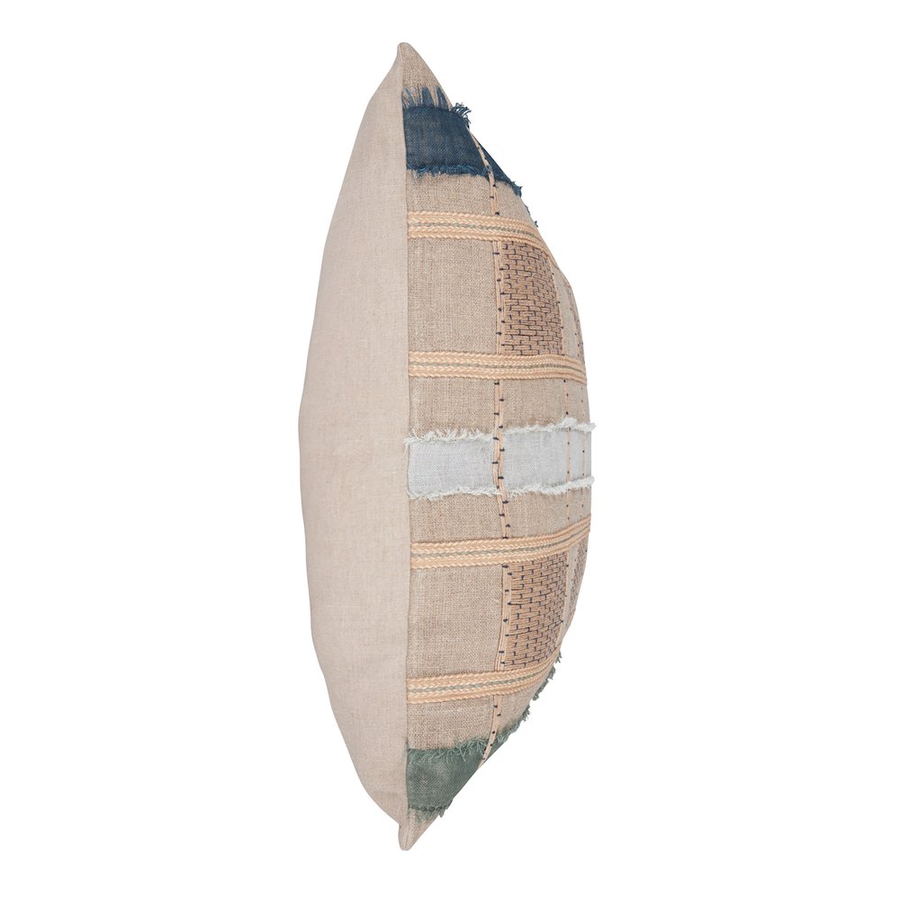Stratton  Belgian Linen Throw Pillow. Picture 4