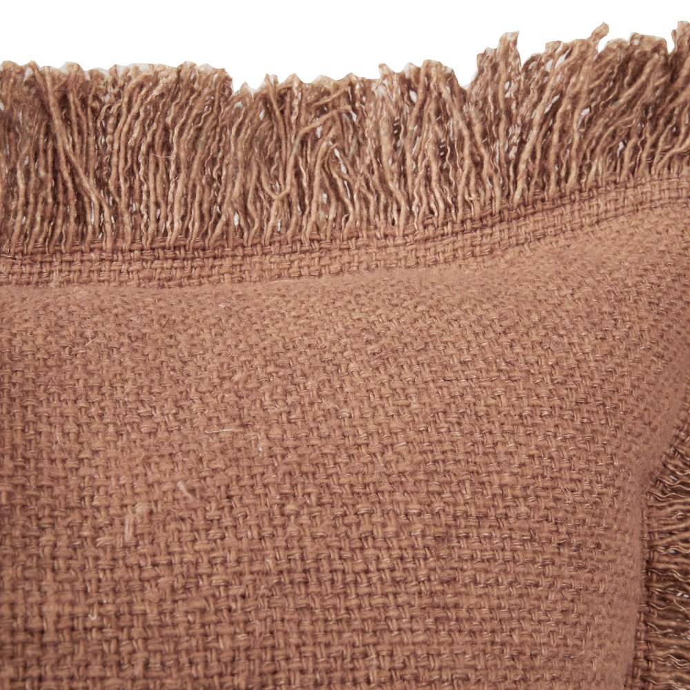 Agatha 22" Linen Blend Fabric Throw Pillow, Chestnut. Picture 3