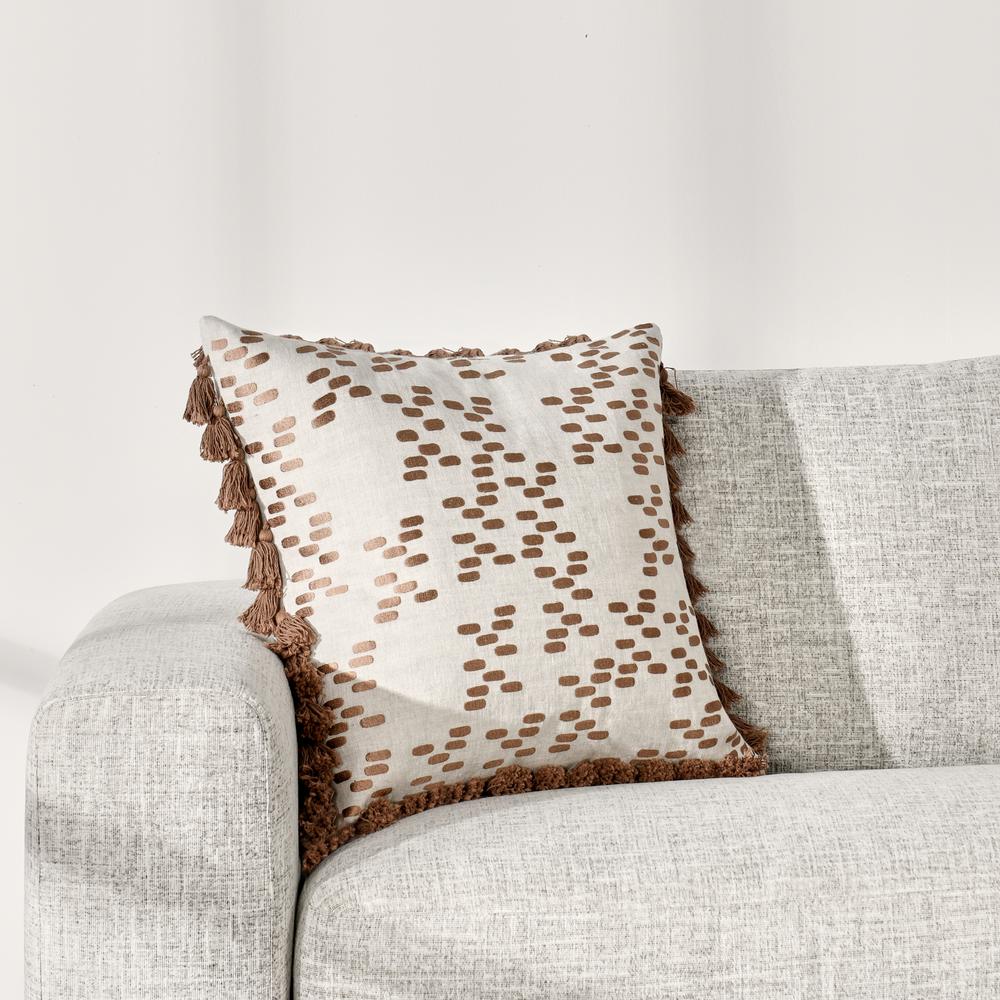 Dane 22" Belgian Linen Throw Pillow, Penny Brown. Picture 5