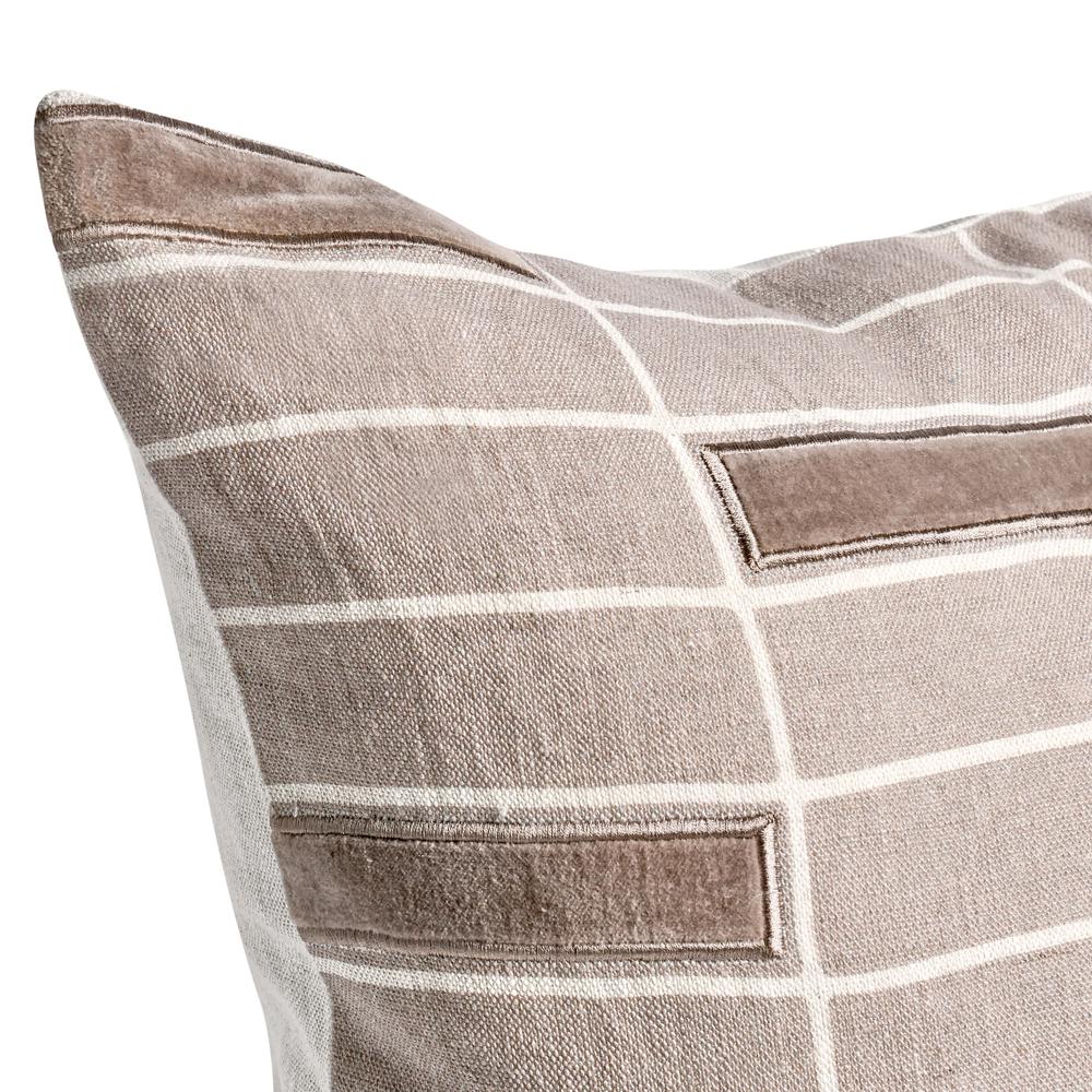Breccia 22" Belgian Linen Throw Pillow, Taupe. Picture 5