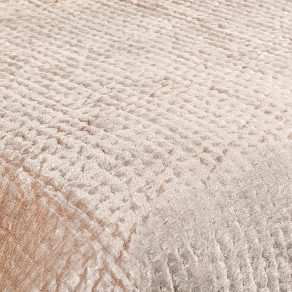 Dimitry 100% Rayon Velvet Nude King Quilt. Picture 5