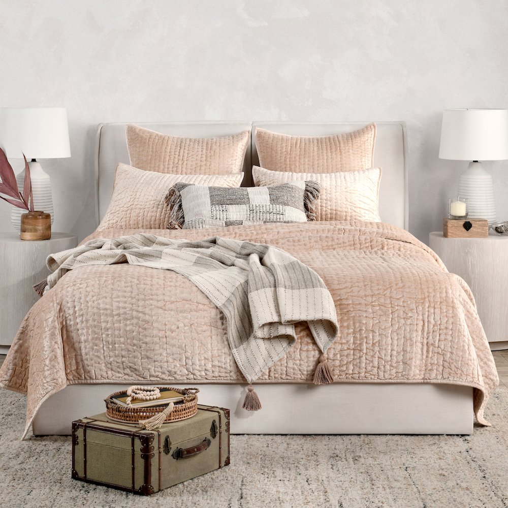 Dimitry 100% Rayon Velvet Nude King Quilt. Picture 6