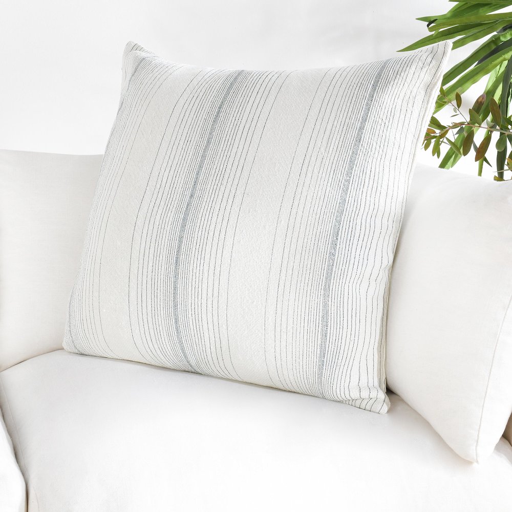 Theta 26" Linen Blend Throw Pillow, Blue. Picture 4