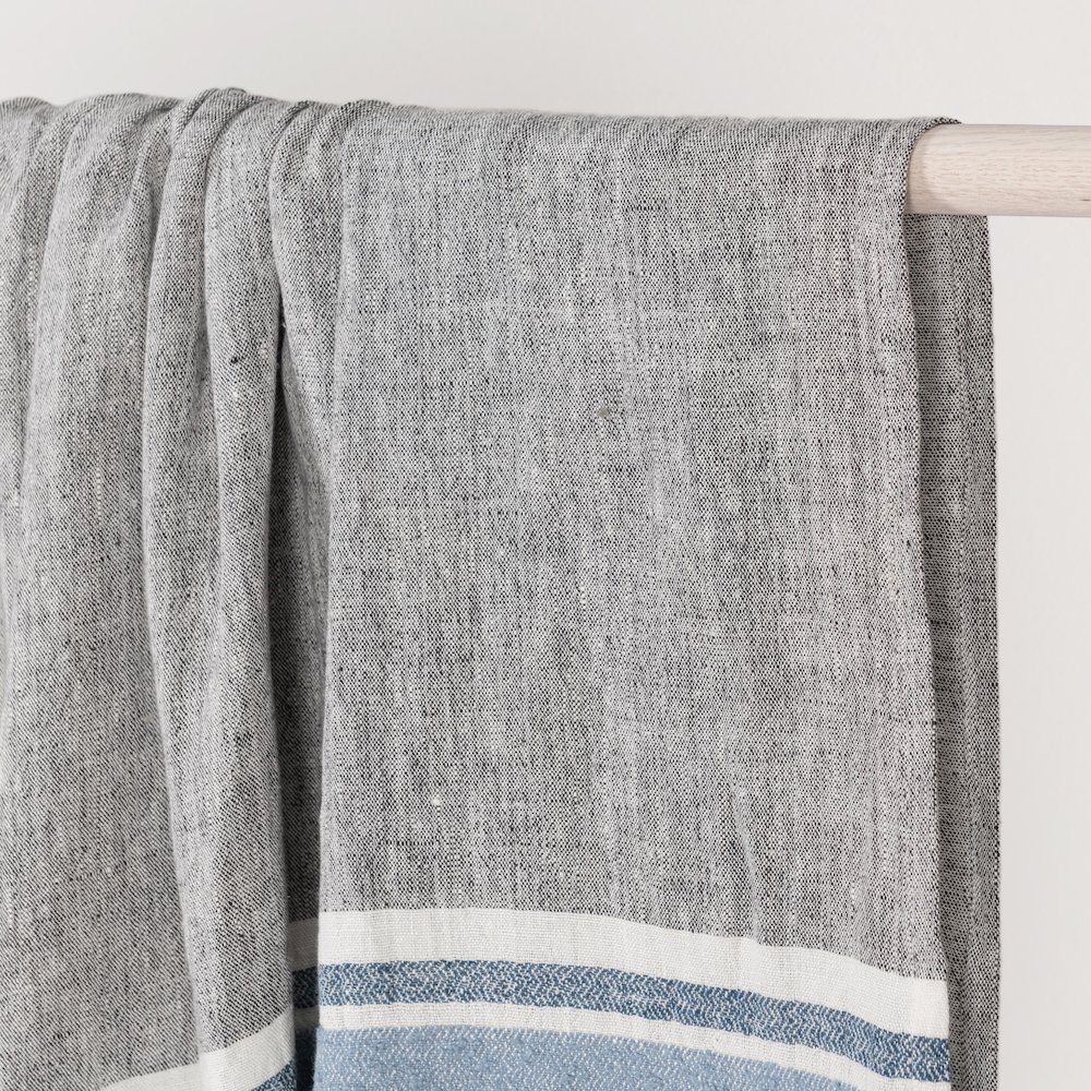 Lima 100% Belgian Linen Blue 50"x70" Throw Blanket Blanket. Picture 3
