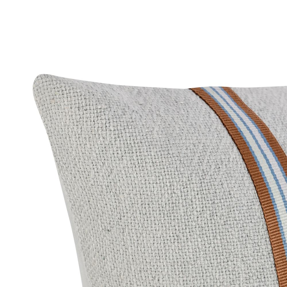 Eddie 24" Cotton Linen Blend Throw Pillow, Green. Picture 5