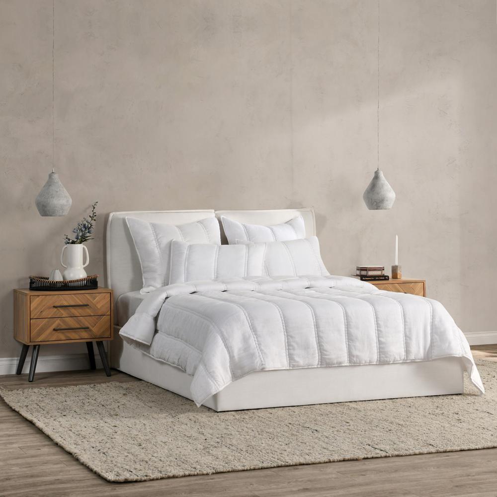 Rowen Sustainable Fabric Cloud White Queen Quilt. Picture 3