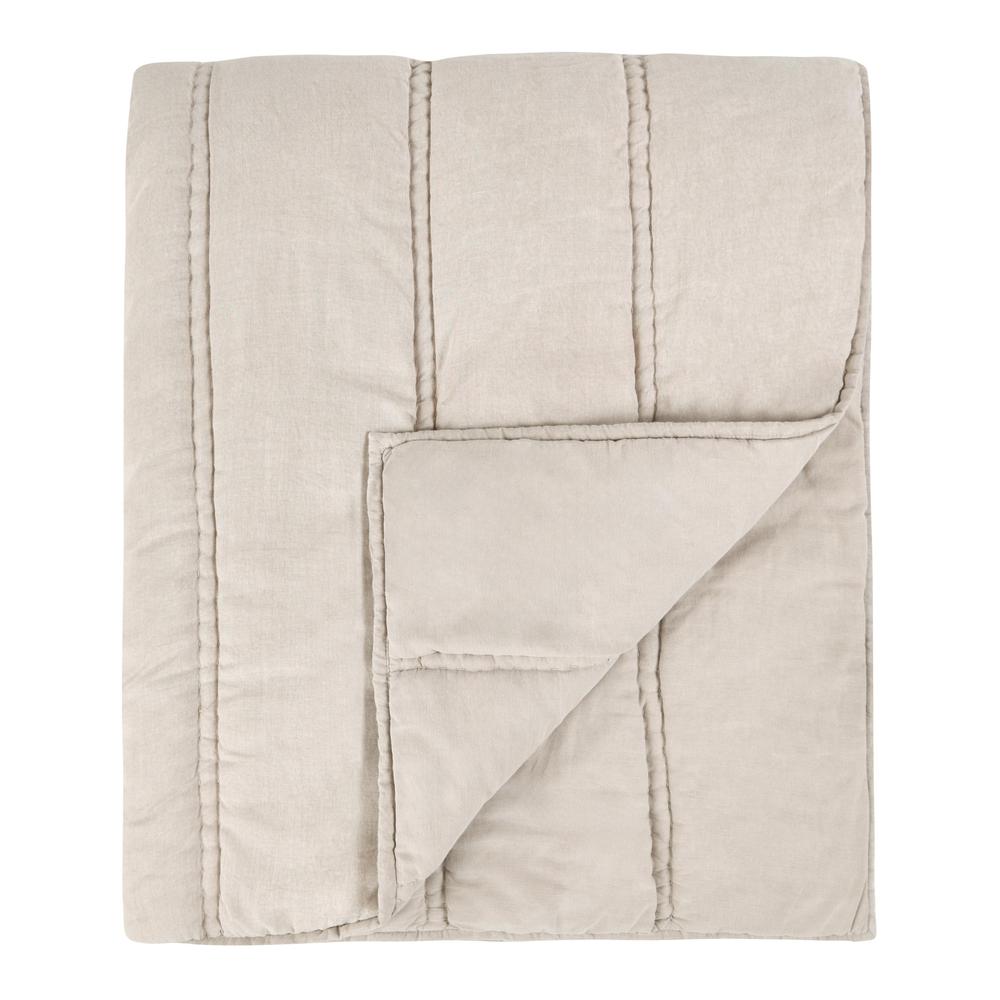 Rowen Sustainable Fabric Beige King Quilt. Picture 1