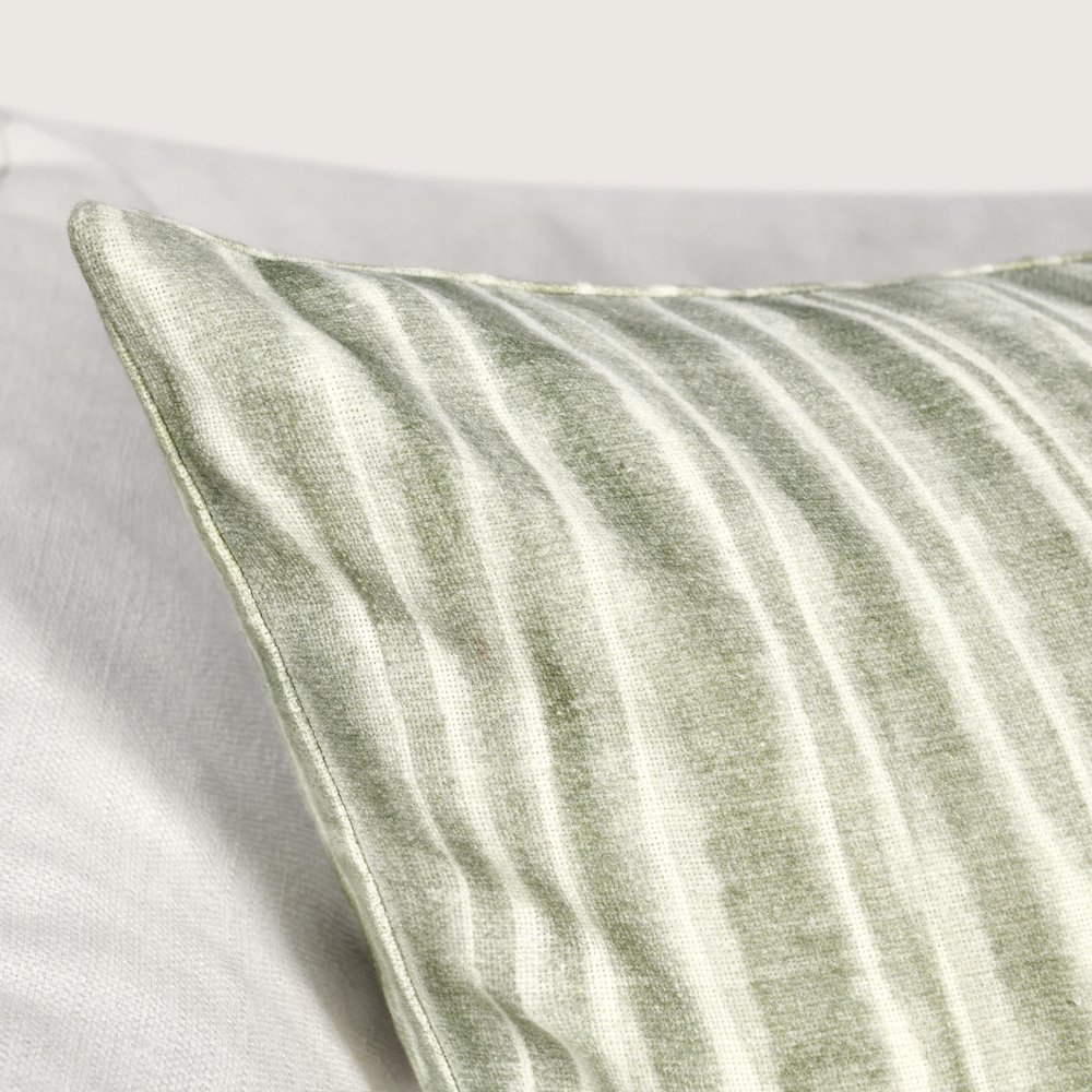 Holston 22" Cotton Fabric Throw Pillow in Green. Picture 6