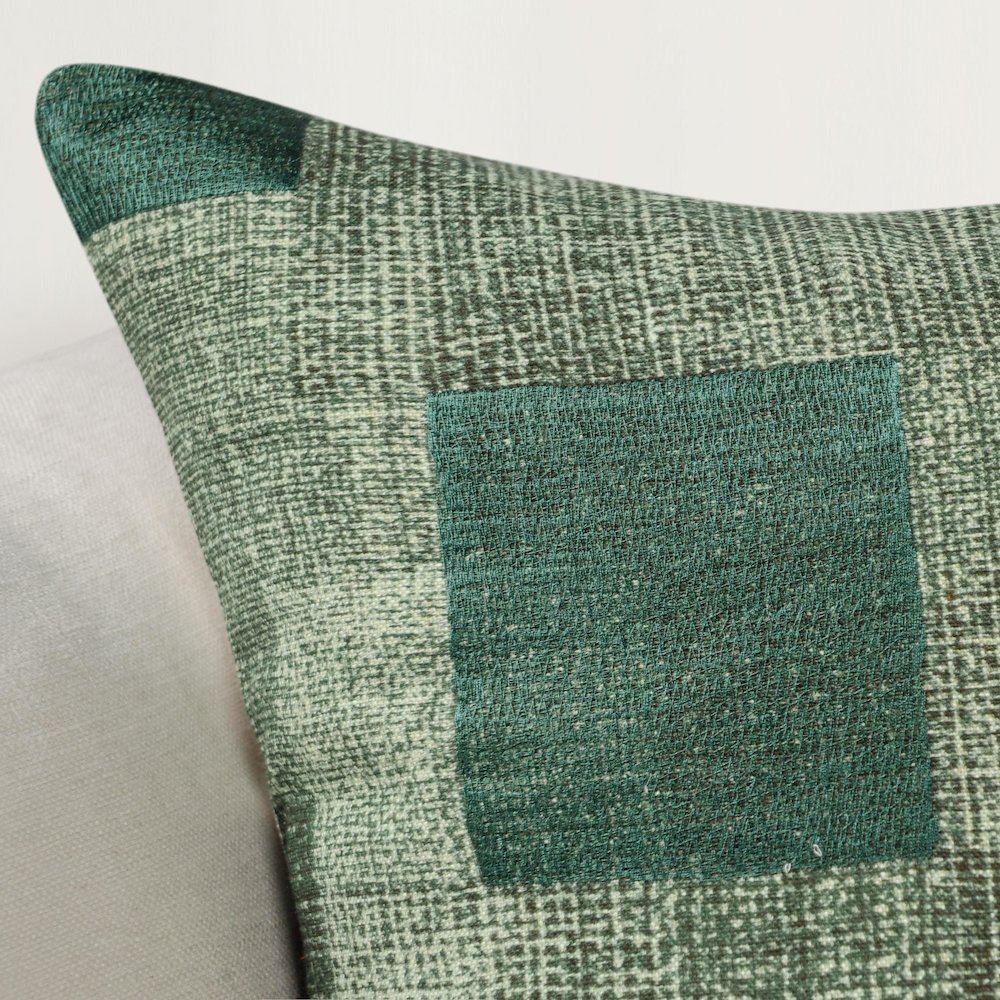 Praia 22" Belgian Linen Fabric Green  Throw Pillow. Picture 7