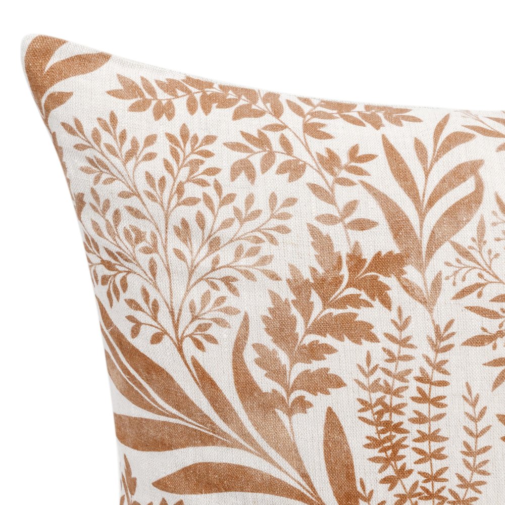 Mulberry 22" Belgian Linen Fabric Throw Pillow in Chestnut Brown. Picture 5