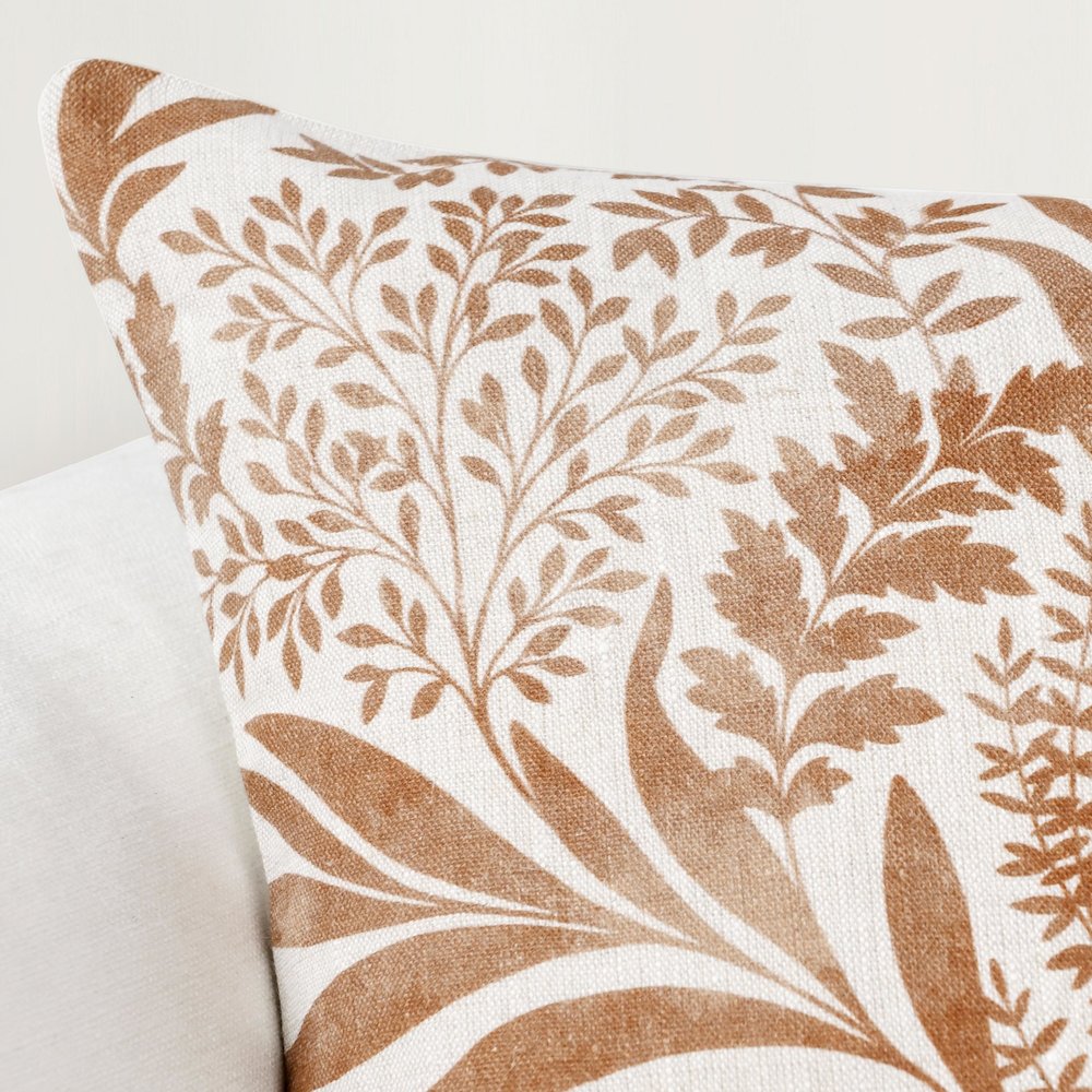 Mulberry 22" Belgian Linen Fabric Throw Pillow in Chestnut Brown. Picture 7