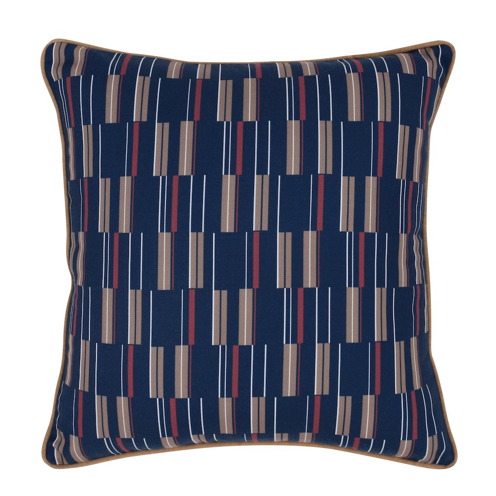 Indoor/Outdoor Nantucket Blue Multi 22x22. Picture 1
