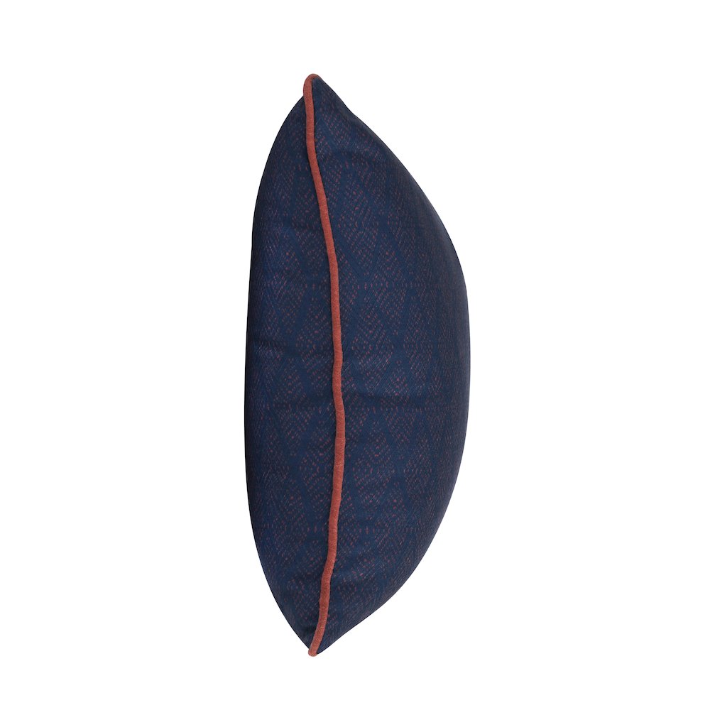 Indoor/Outdoor Gulf Dark Blue/Red 22x22. Picture 2