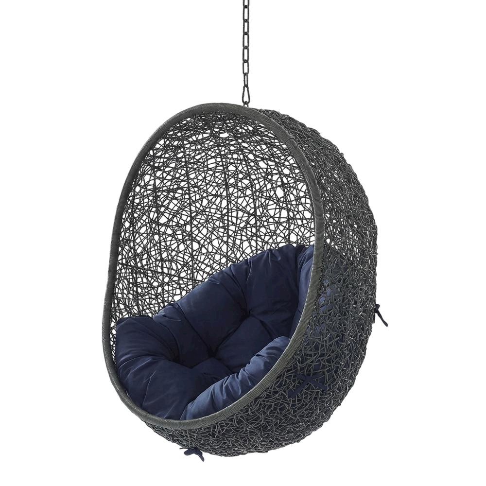 Outdoor Patio Lounge Chair In Neutral Finish With Comfortable Cushions. Picture 1