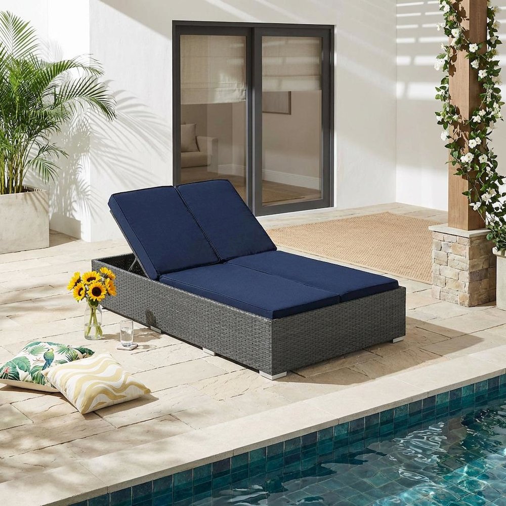 Outdoor Patio Double Chaise With Cushioned Seat And Sturdy Frame. Picture 2