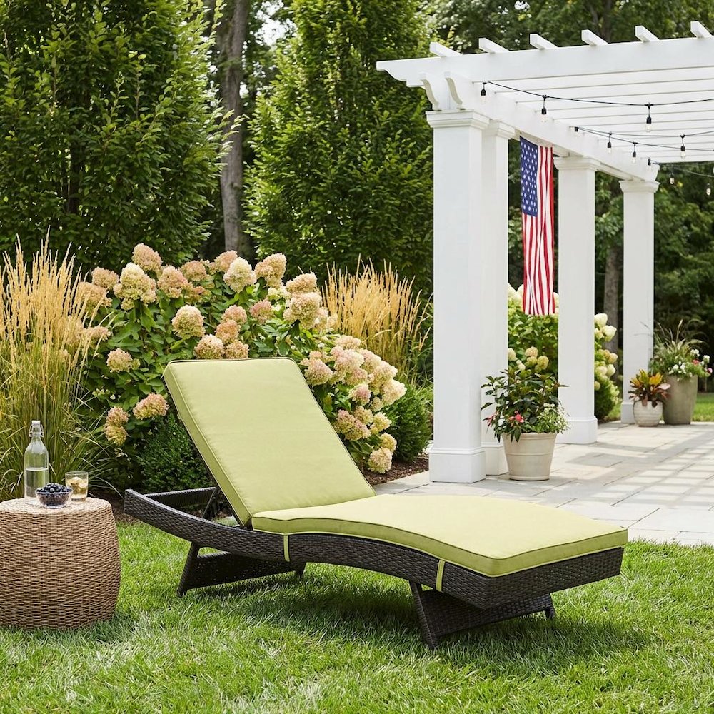 Outdoor Patio Lounge Chair With Cushioned Seat And Modern Design. Picture 3