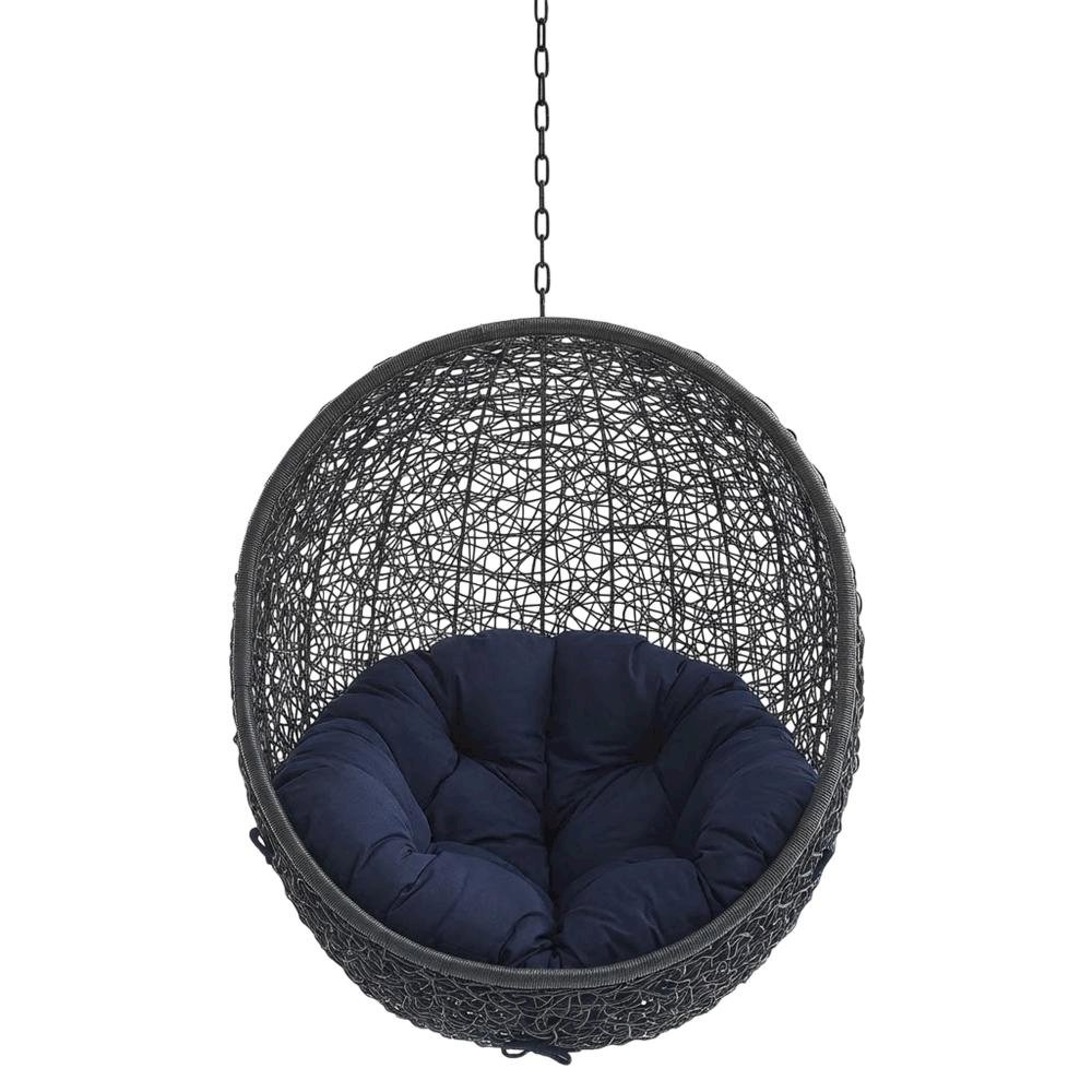 Outdoor Patio Lounge Chair In Neutral With Comfortable Cushion. Picture 4