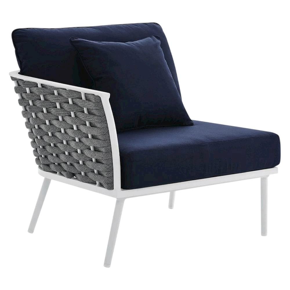 Aluminum Left-Facing Patio Lounge Chair With Cushioned Seat. Picture 1