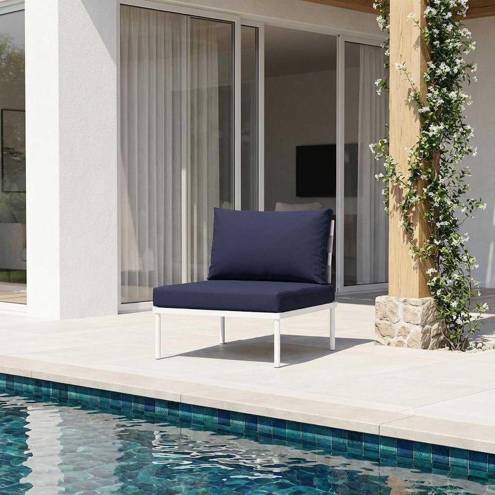 Aluminum Outdoor Lounge Chair With Armless Design And Modern Style. Picture 2