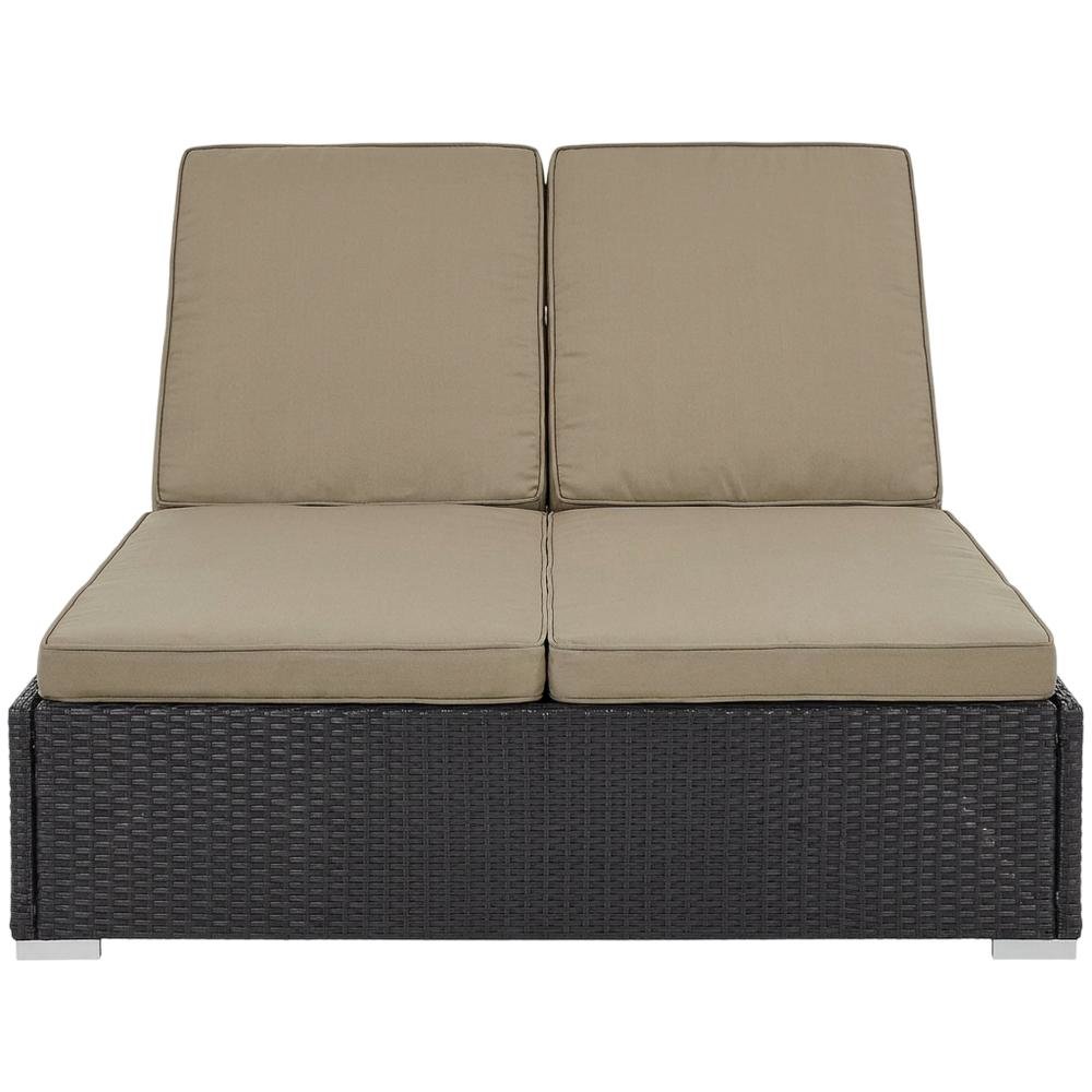 Wooden Outdoor Lounge Chair With Comfortable Design. Picture 4